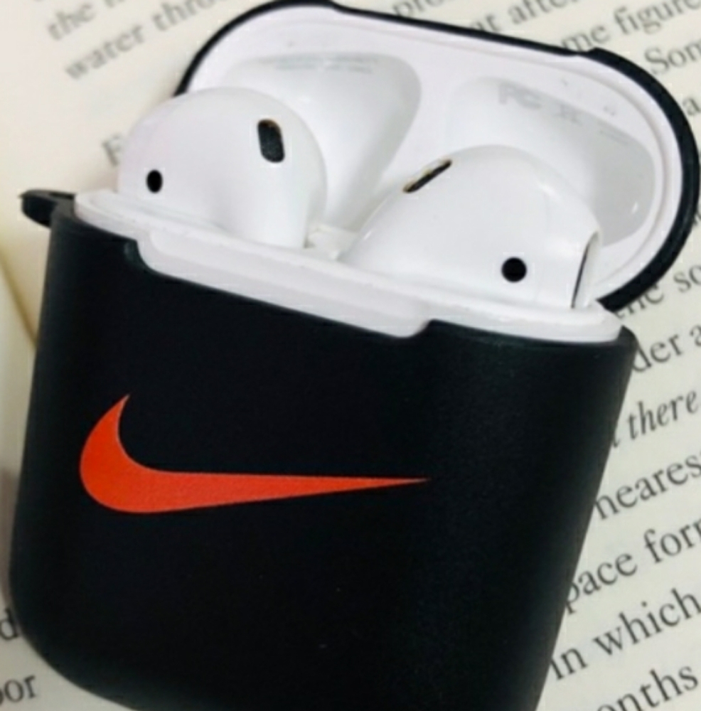 Nike airpod case